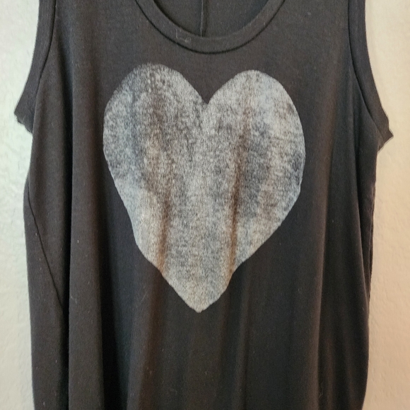 Express One Eleven Heart Tank Top - Picture 3 of 7